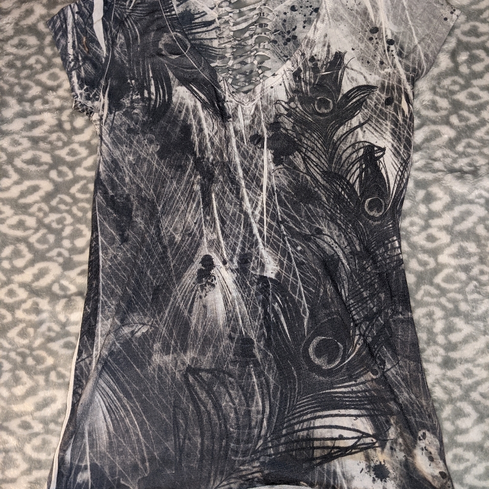 peacock tee